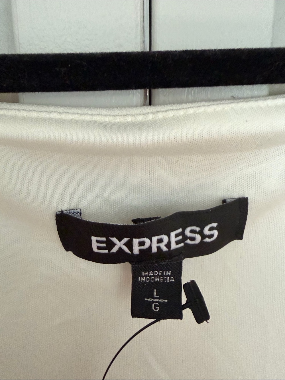 Express white V-Neck Wrap Sheath Dress Large New Without Tag - Picture 4 of 4